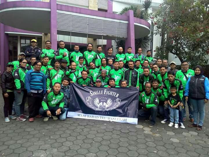 Single Fighter Bandung late night coffee on Braga