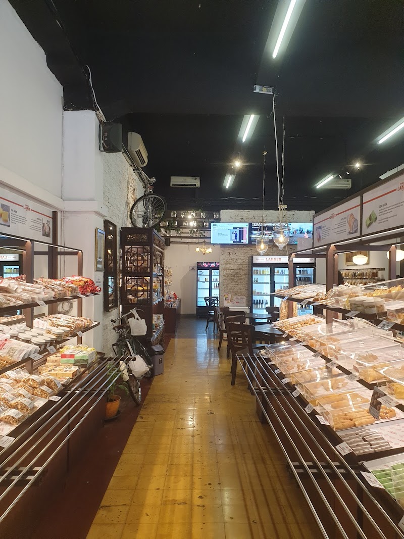 Kopi Toko Djawa — heritage coffee shop on Jalan Braga, Bandung