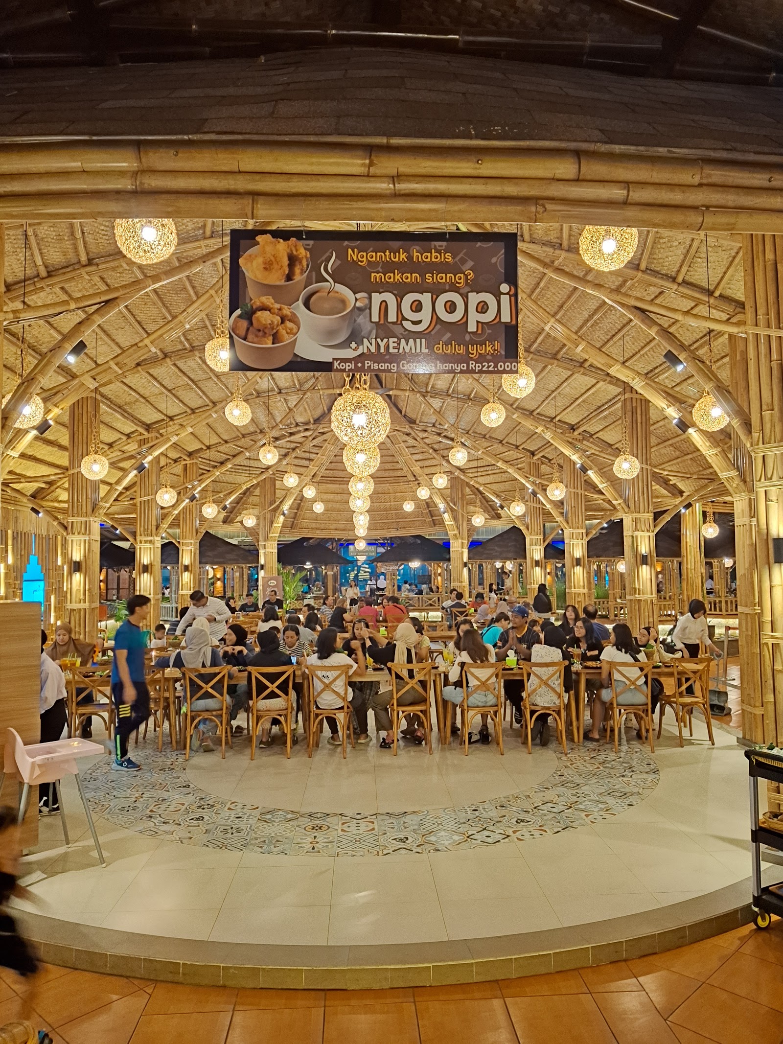 Kedai Kecil — legendary Bandung cafe with outdoor smoking area in Coblong