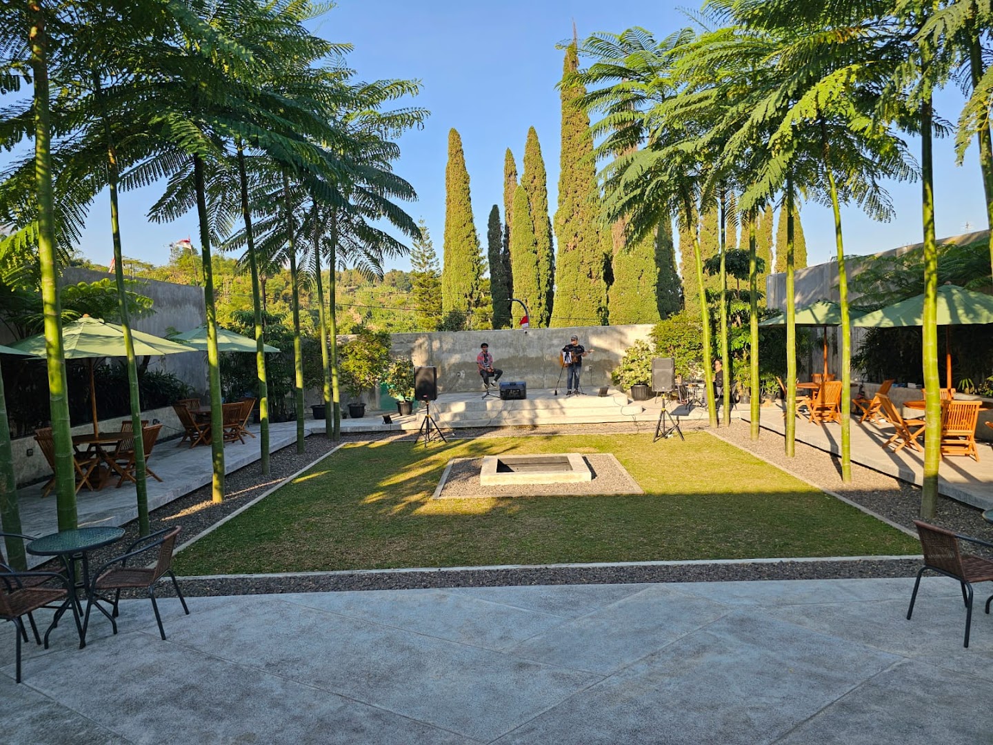 Padasuka Kopi — cozy neighborhood cafe in Bandung